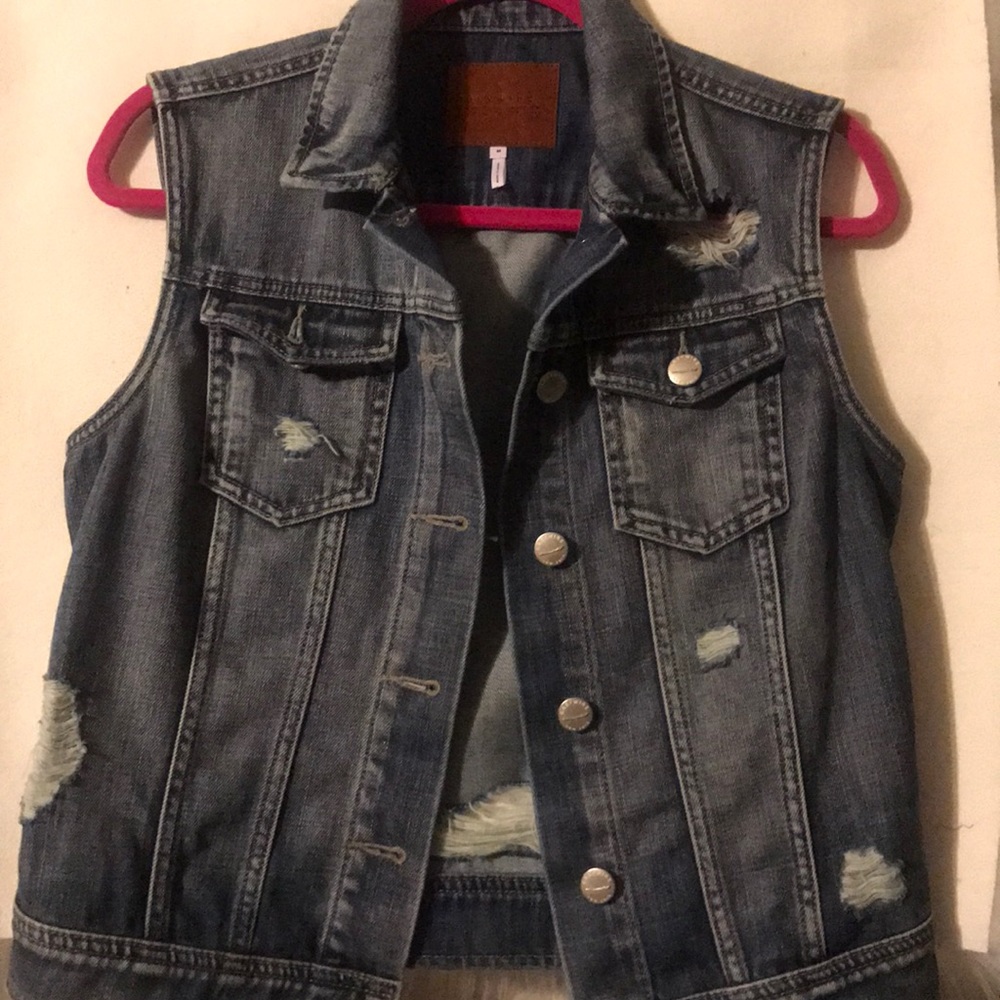 Greywire Lilly Vest in Soho